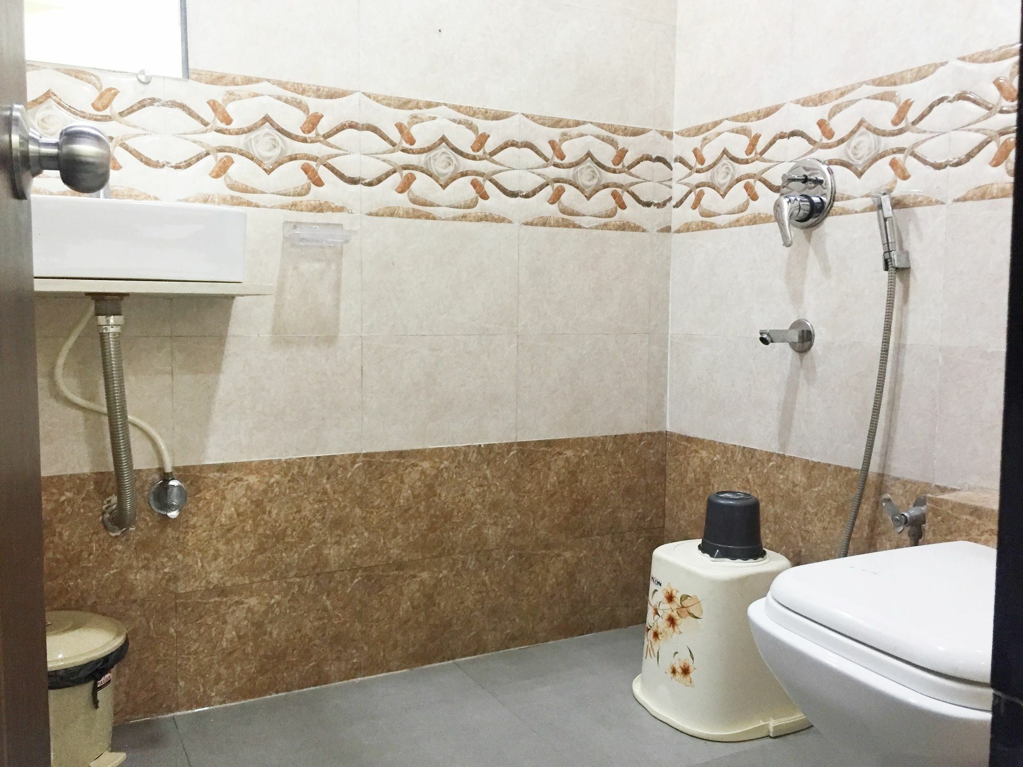 מלון Kurla Terminus Square מראה חיצוני תמונה